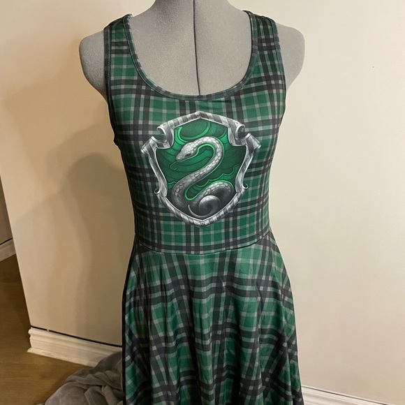 BRAND NEW Slytherin Harry Potter Skater Dress - Picture 2 of 4
